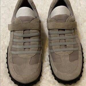 casual slip on flat solid gray shoes size 8.5